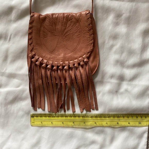 Day and Mood crossbody purse. Color Tan. - Picture 6 of 12